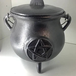 Cast iron cauldron 7 inch